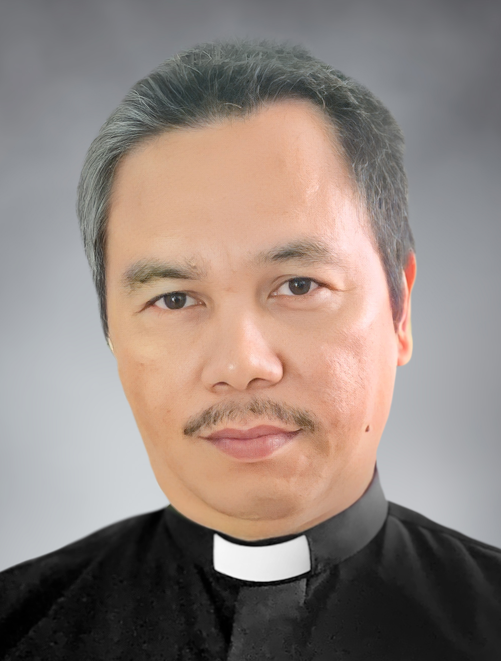 Rev. Ronnie  Magno