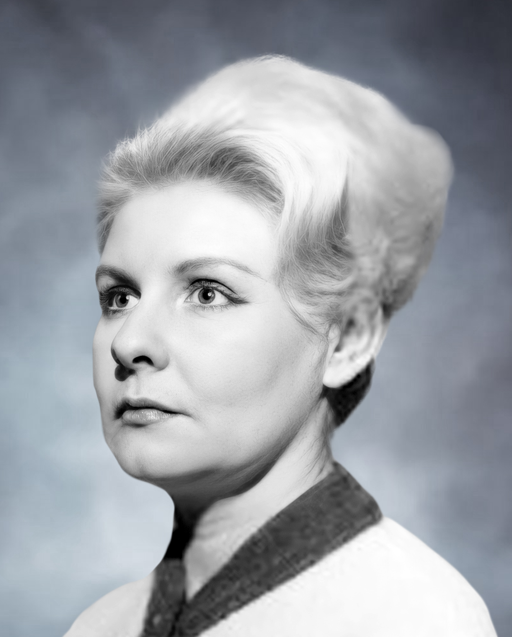 Bev  Defalco